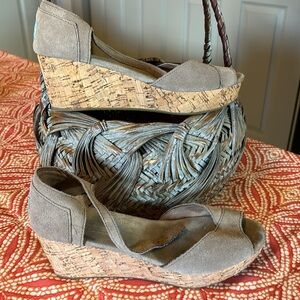 Toms taupe suede platform wedge size 7